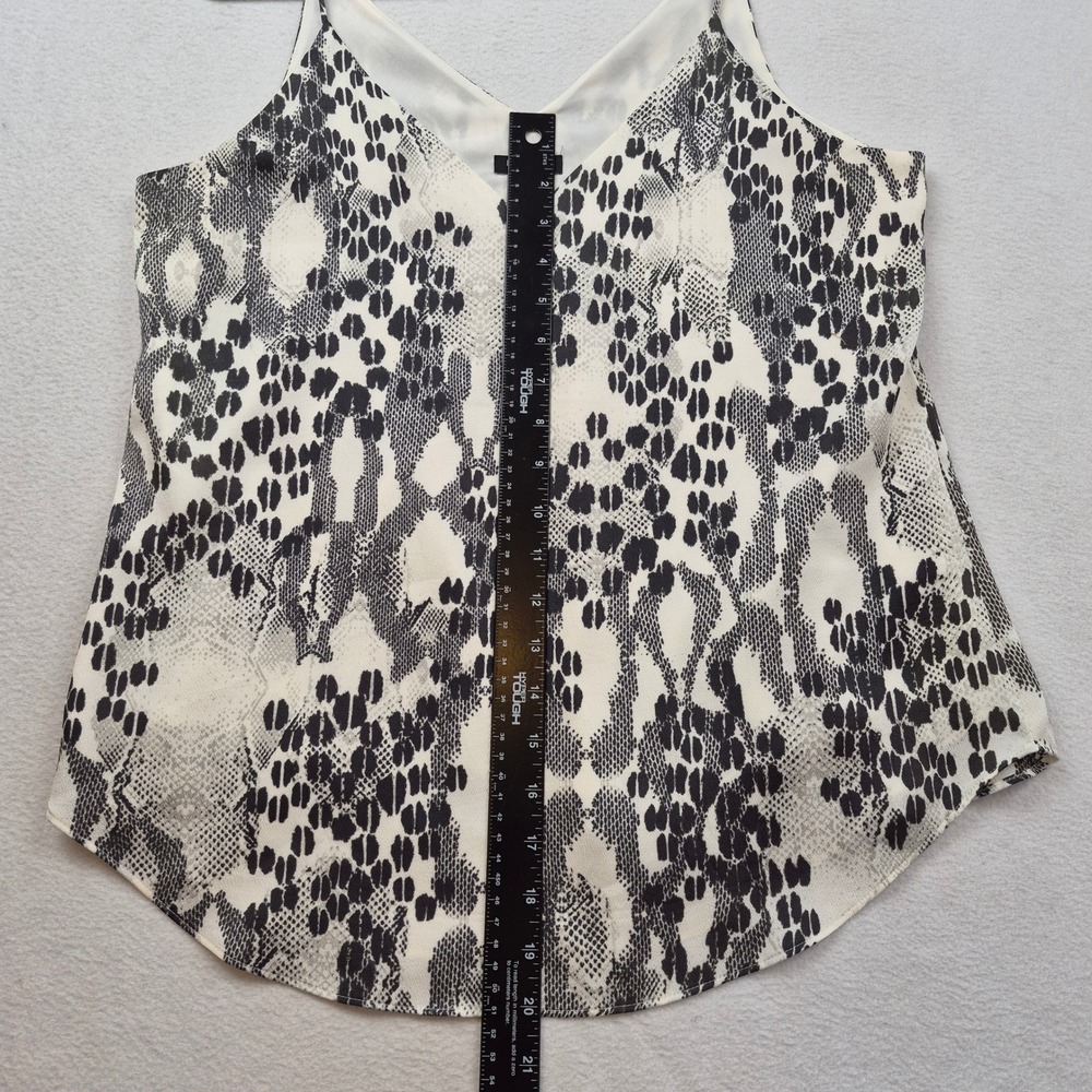 Express Snakeskin Blouse Sleeveless White Gray Tank Top Animal Print Chic Sexy M - Picture 6 of 13